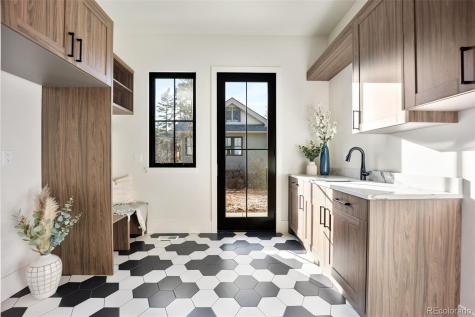 10 5th Street Colorado Springs CO 80906