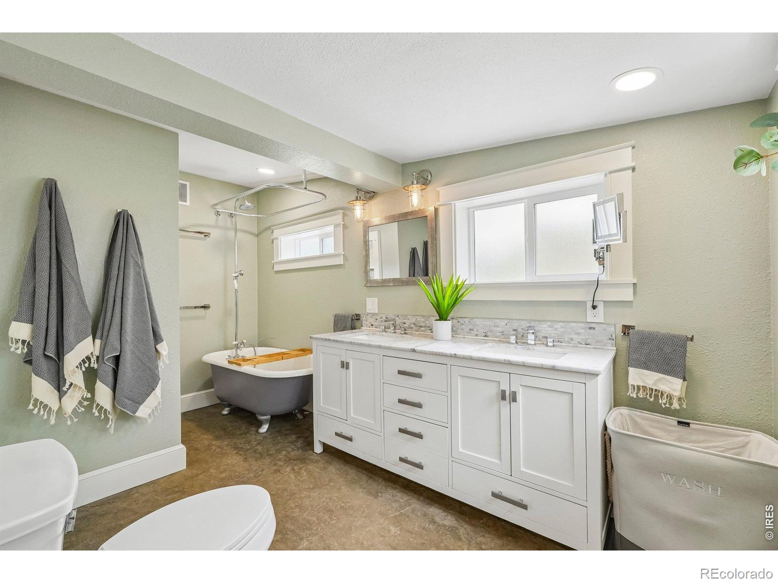 205 5th Avenue Longmont CO 80501