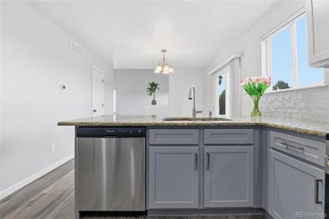 6011 S Zante Circle Aurora CO 80015