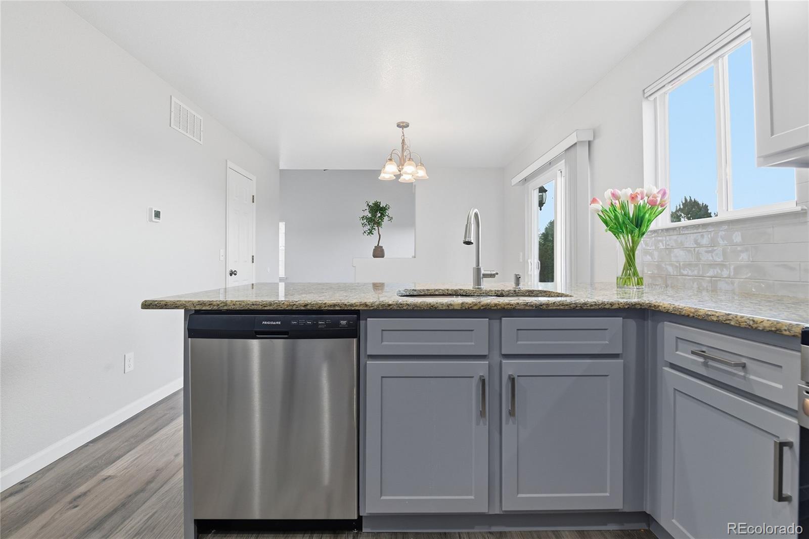 6011 S Zante Circle Aurora CO 80015