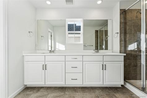 3304 N Catawba Way Aurora CO 80019