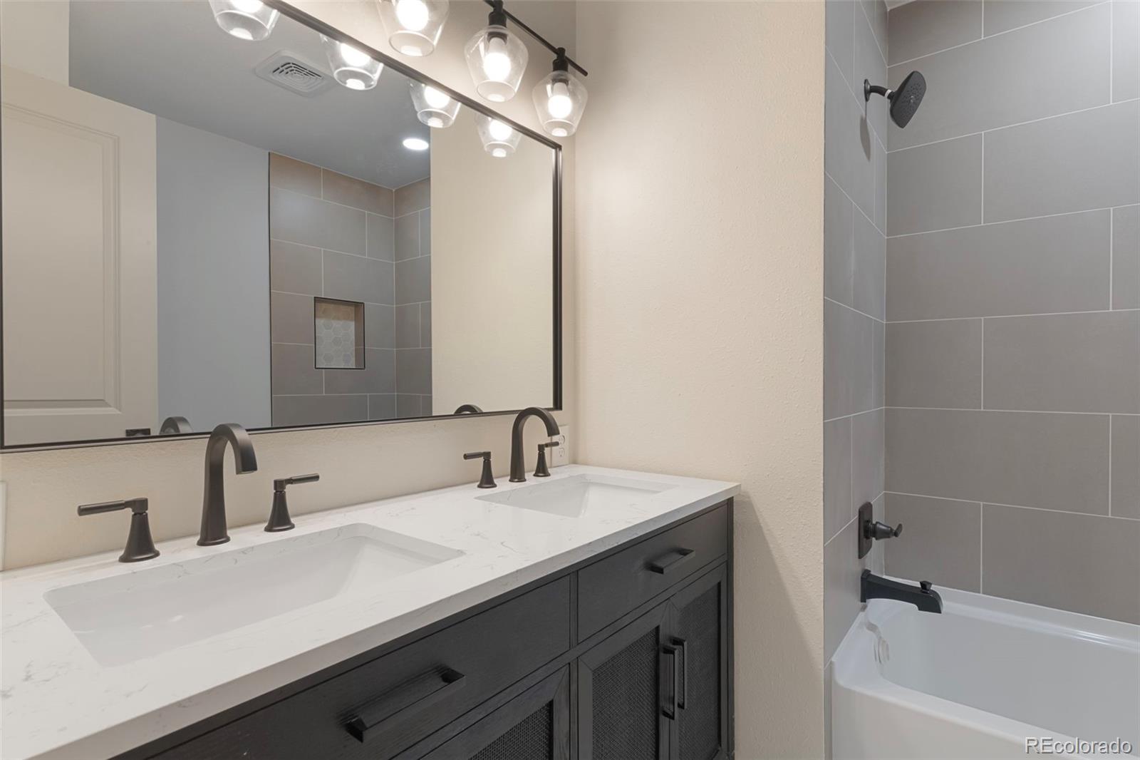 905 S Vance Street Lakewood CO 80226