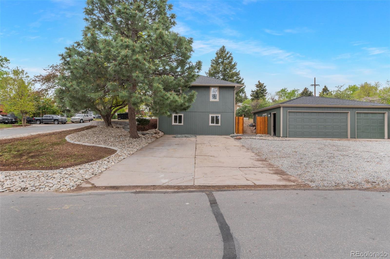 905 S Vance Street Lakewood CO 80226