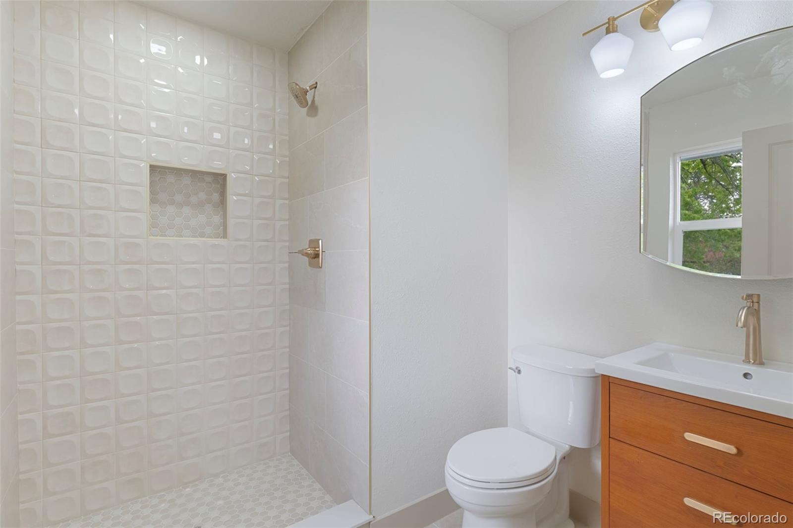 905 S Vance Street Lakewood CO 80226