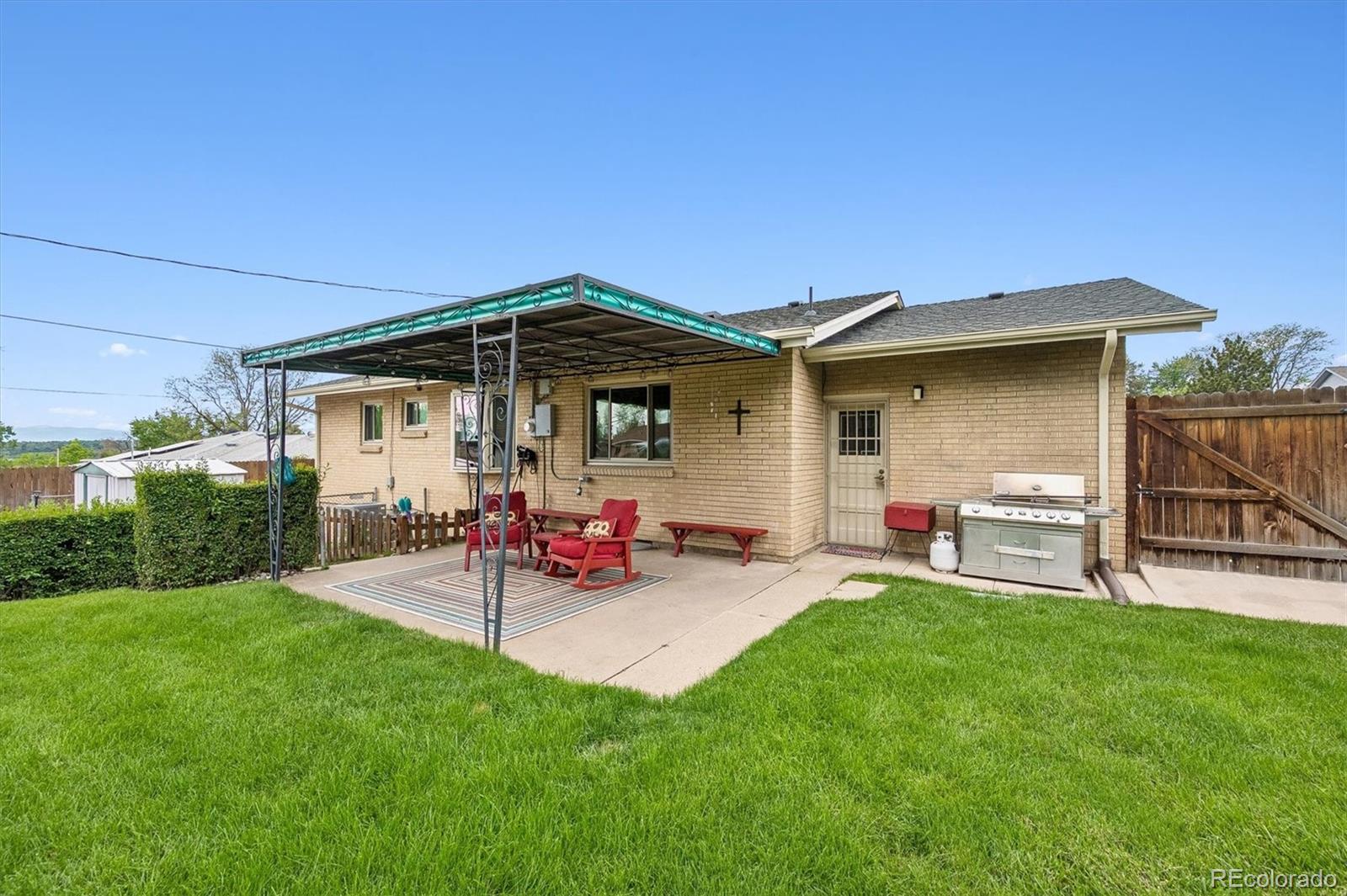 2712 S Vrain Street Denver CO 80236