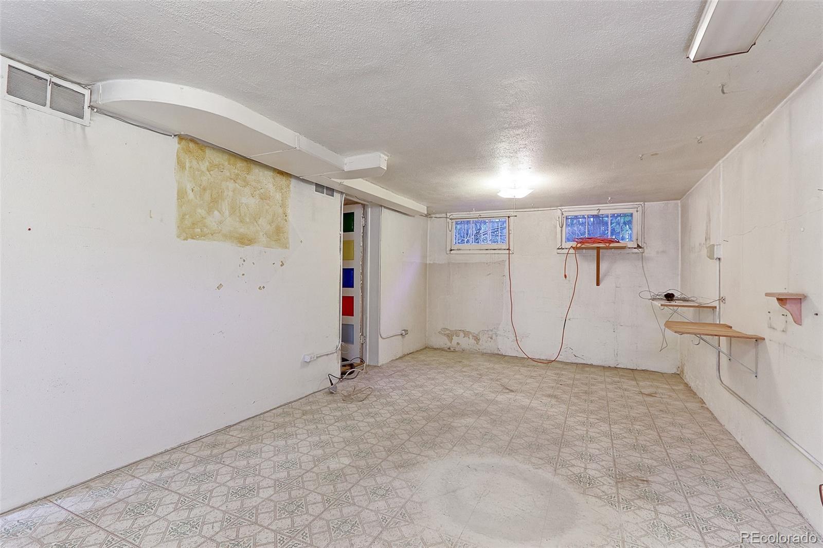 4985 Green Court Denver CO 80221