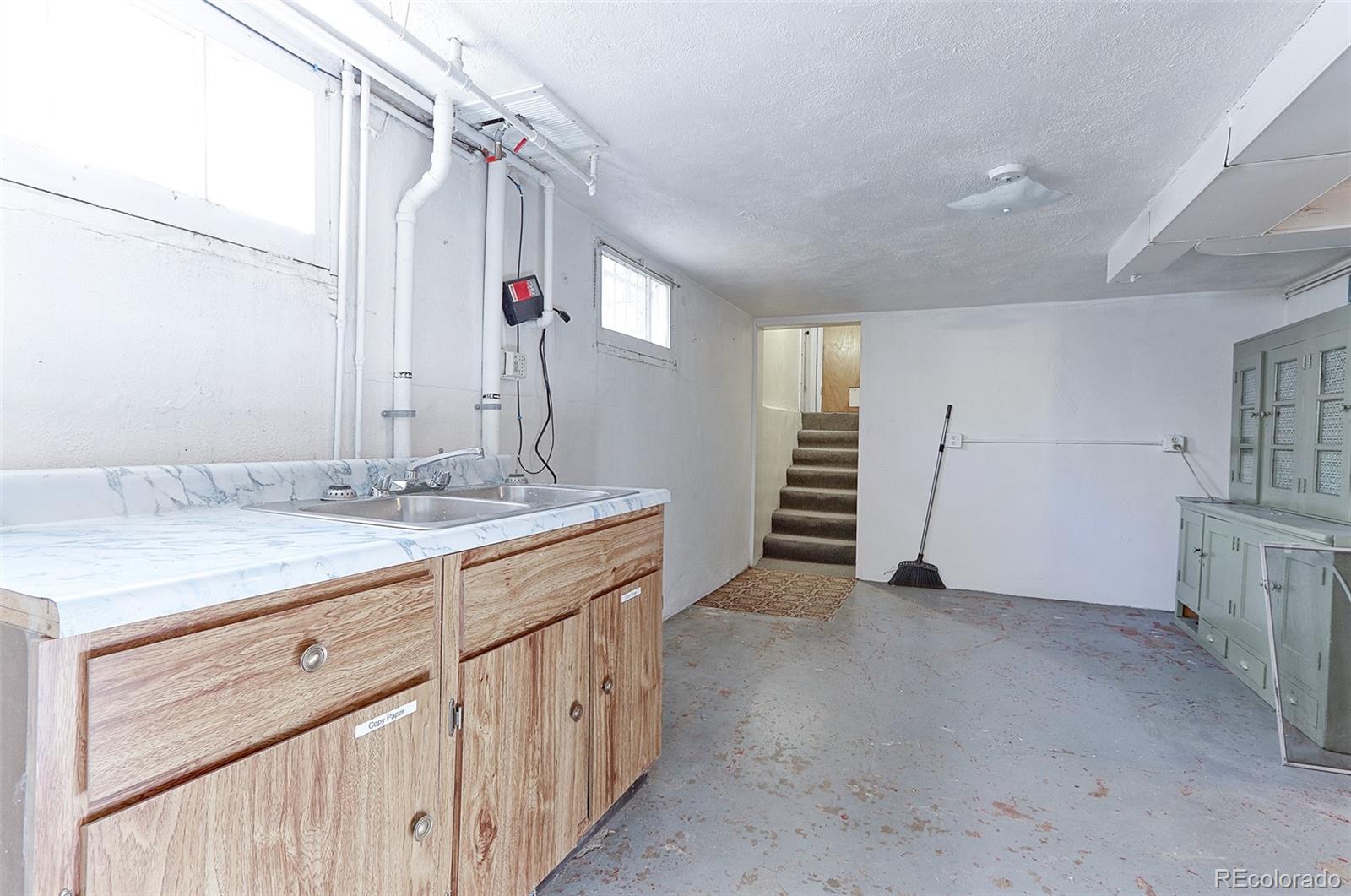 4985 Green Court Denver CO 80221