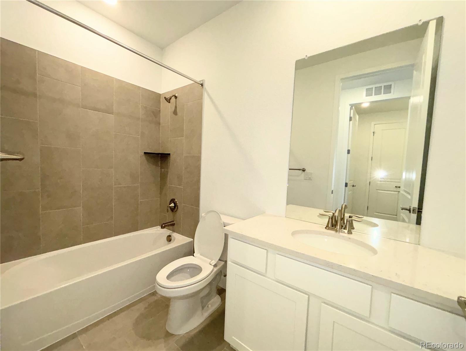 24535 E Kettle Court Aurora CO 80016