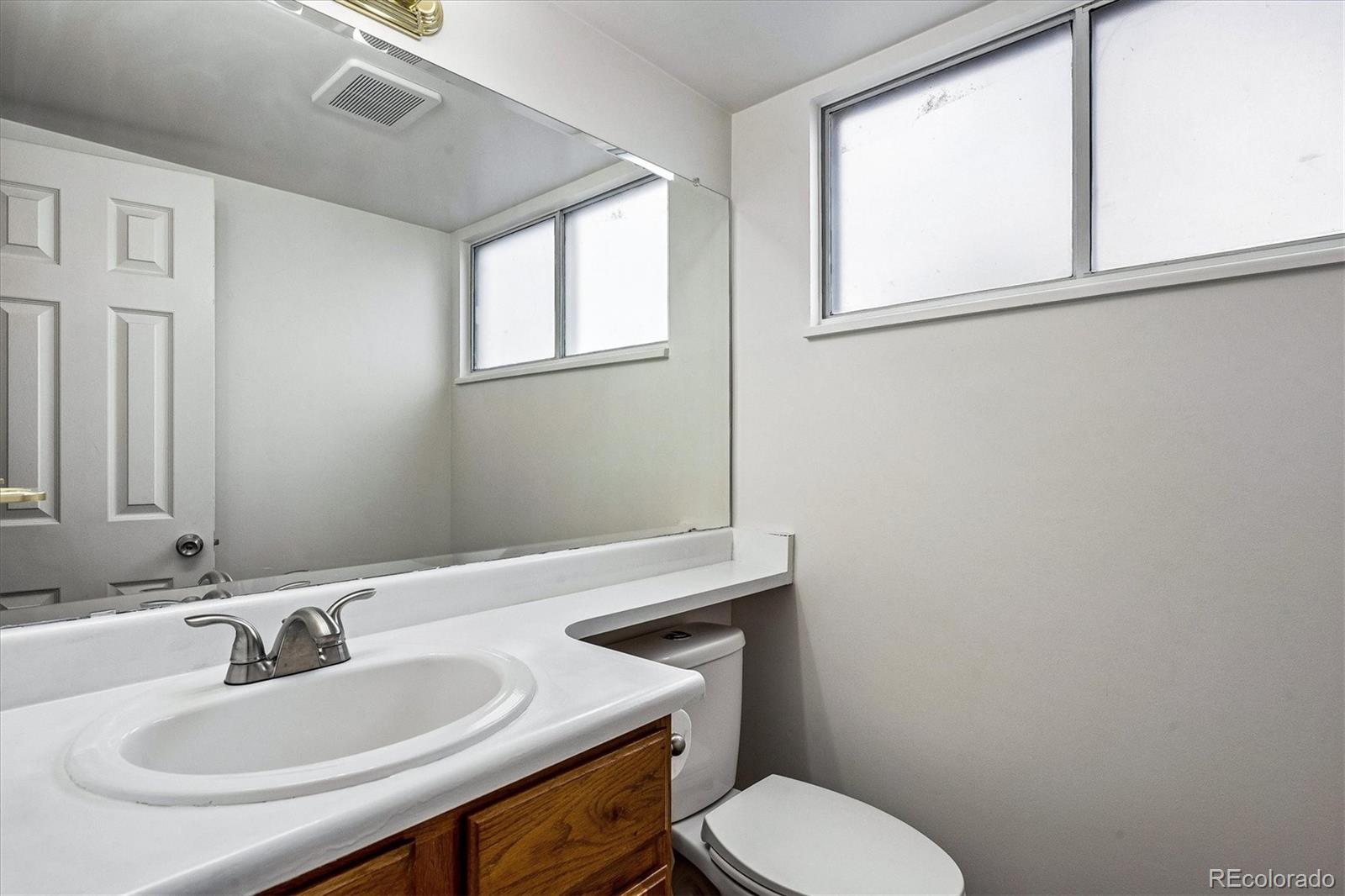 9445 Cheshire Court Highlands Ranch CO 80130