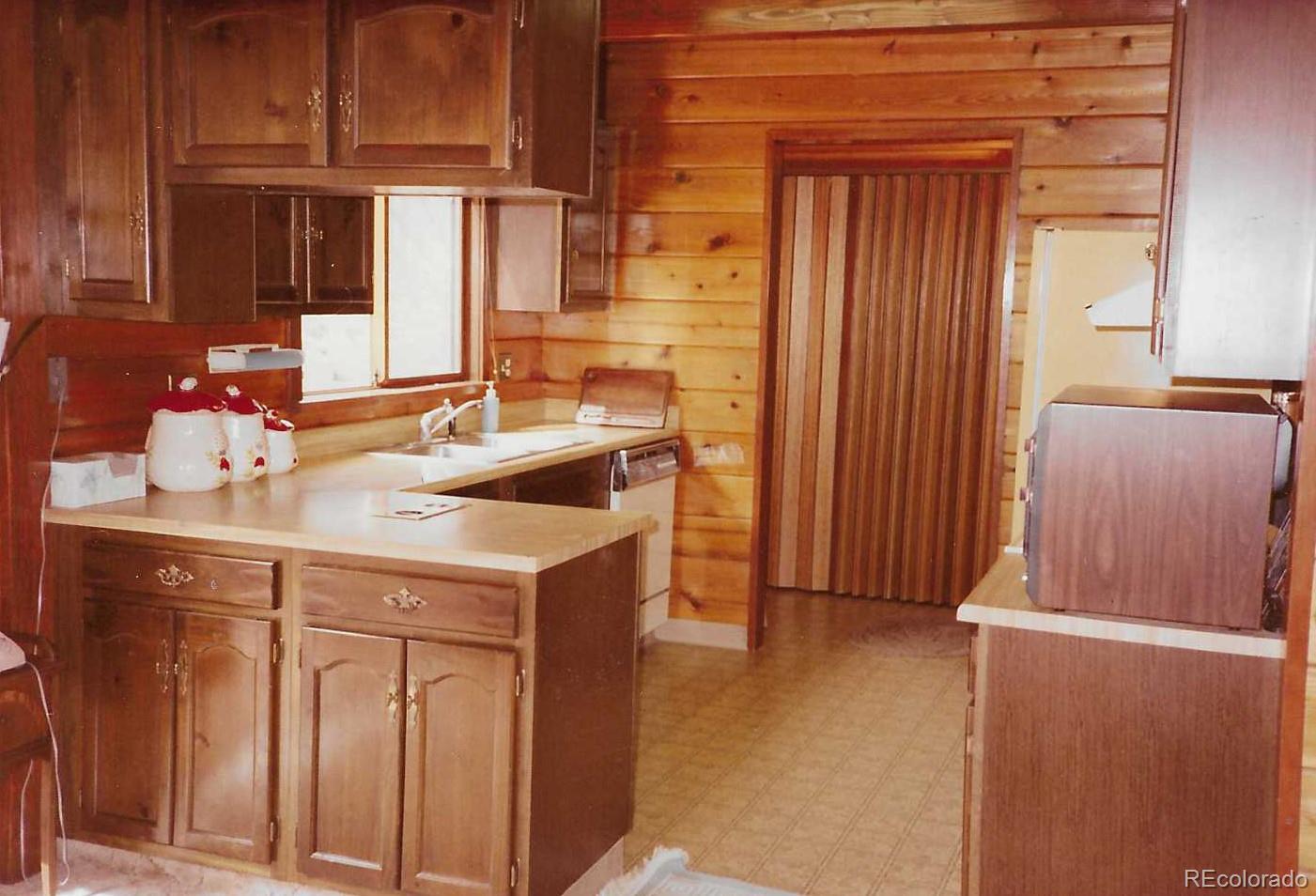 79 Ranch View Drive Florissant CO 80816