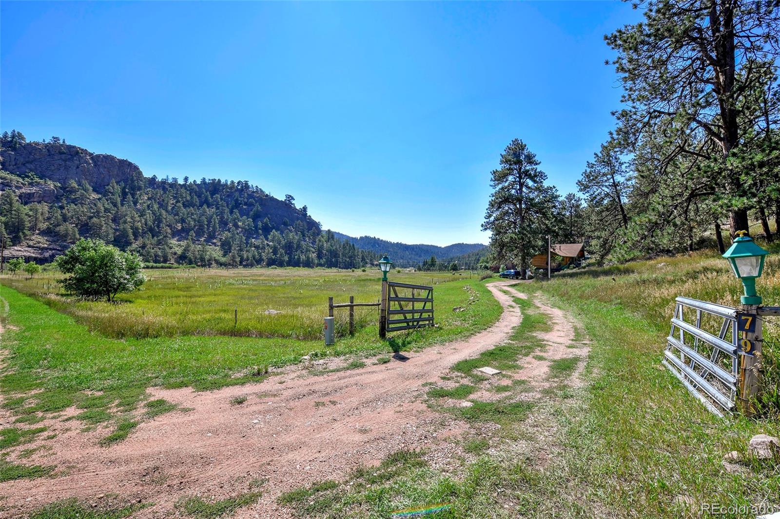 79 Ranch View Drive Florissant CO 80816