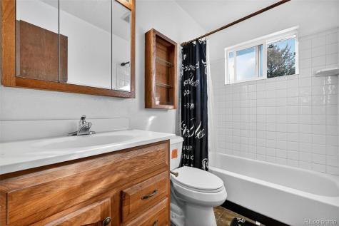 4135 Neat Place Colorado Springs CO 80917