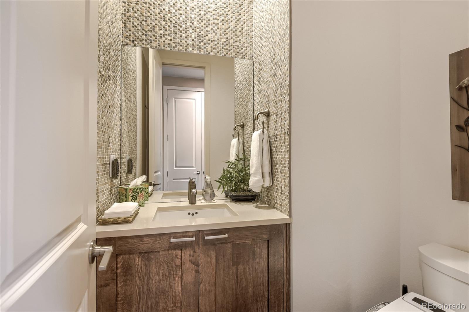 6959 S Buchanan Street Aurora CO 80016
