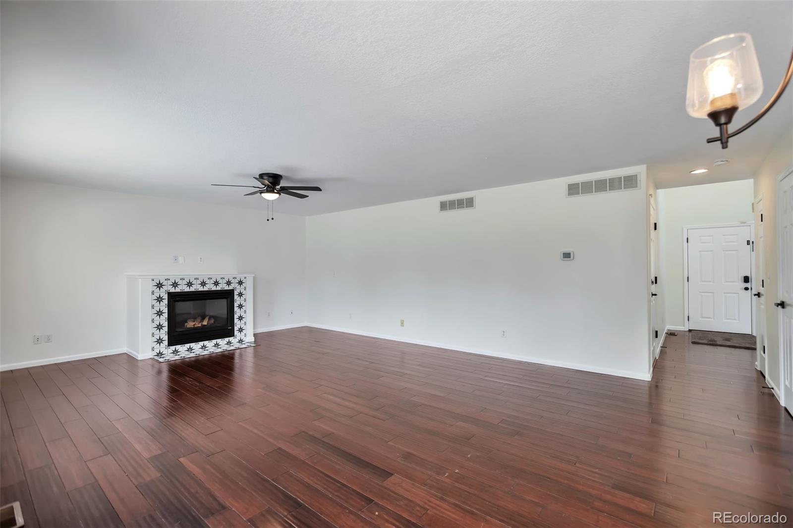 1248 Red Mountain Drive Longmont CO 80504