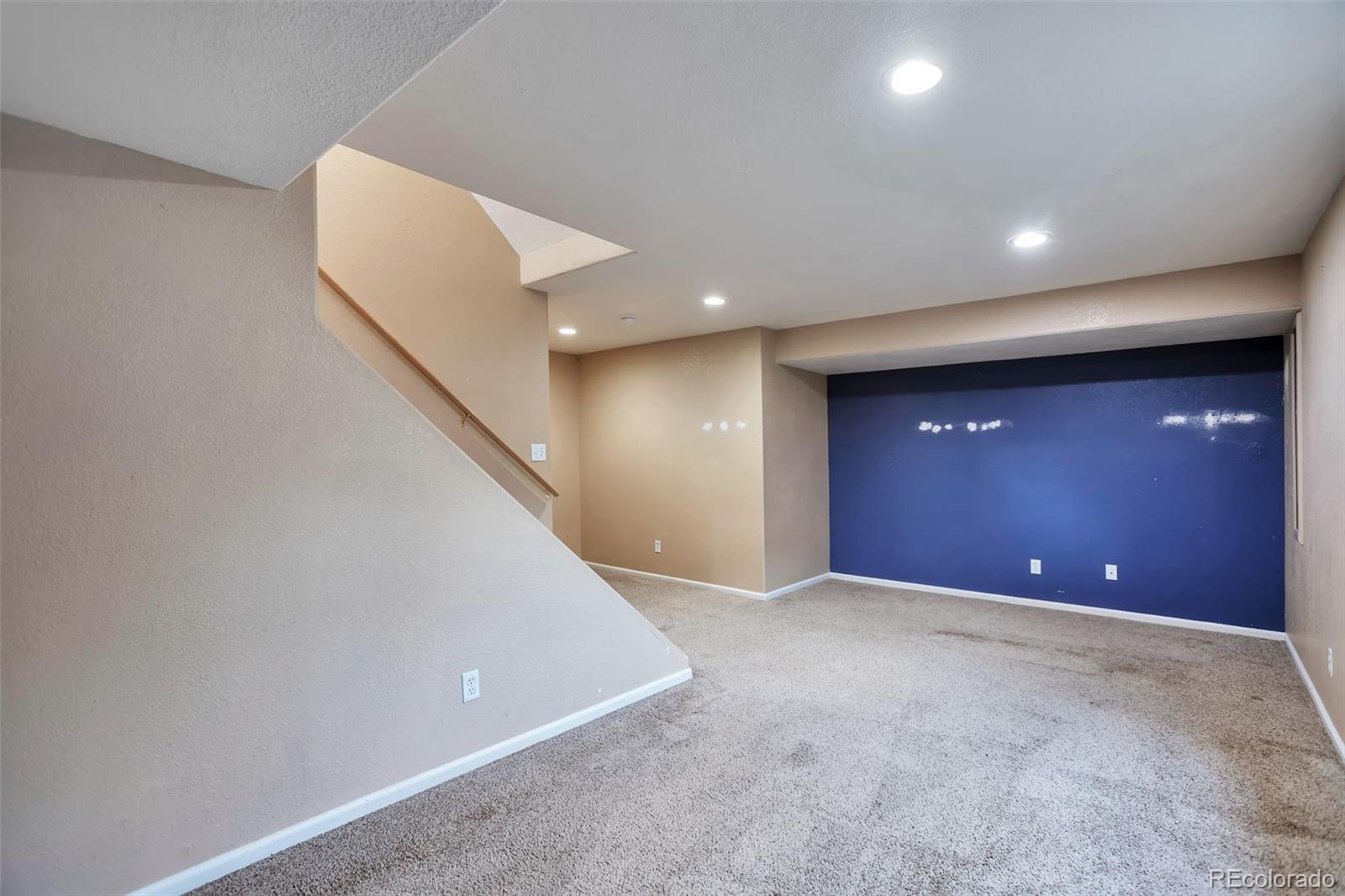 1248 Red Mountain Drive Longmont CO 80504