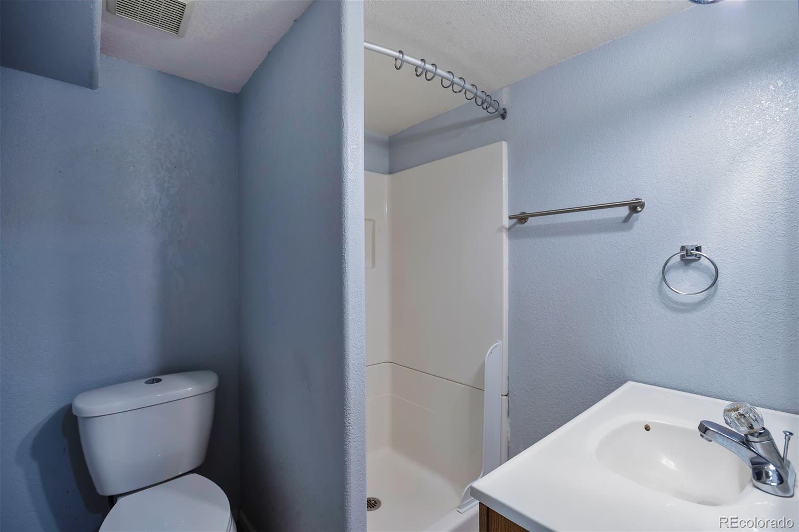 1248 Red Mountain Drive Longmont CO 80504