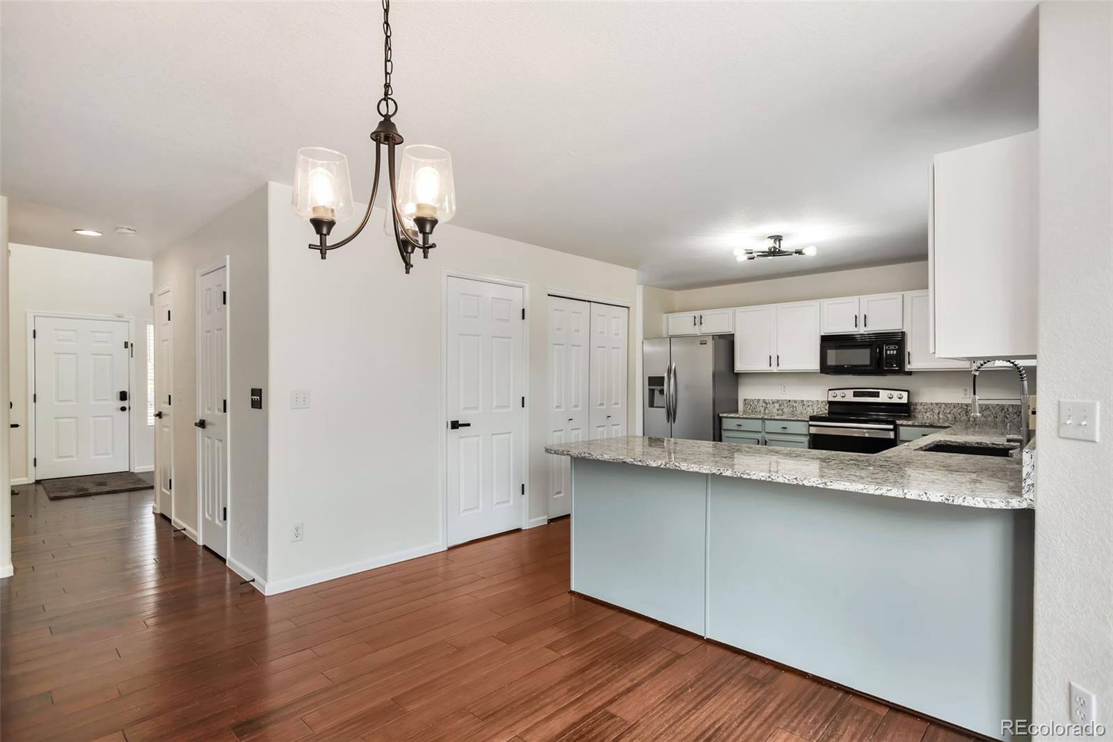 1248 Red Mountain Drive Longmont CO 80504