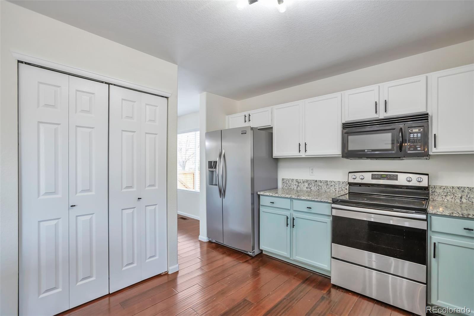1248 Red Mountain Drive Longmont CO 80504