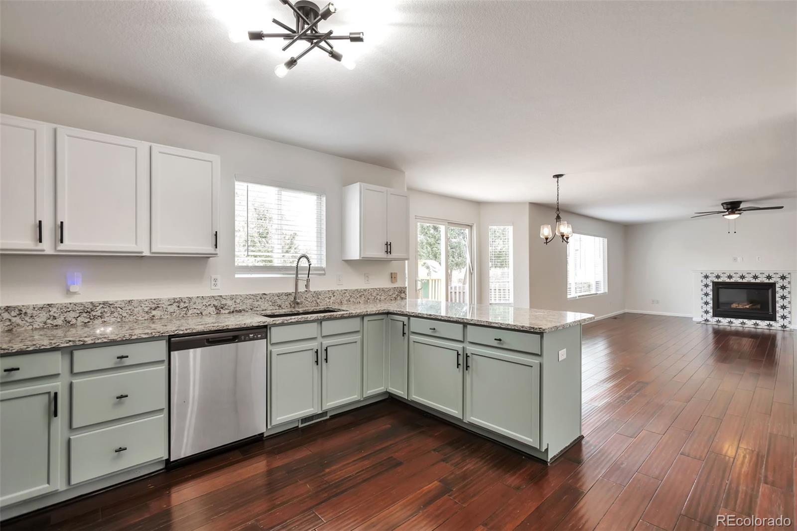 1248 Red Mountain Drive Longmont CO 80504
