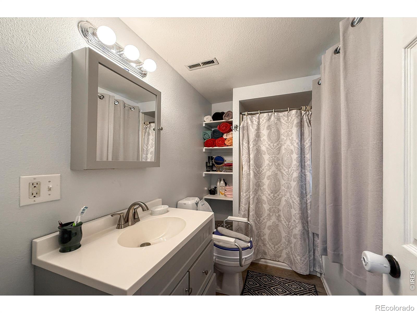 2109 Daley Drive Longmont CO 80501