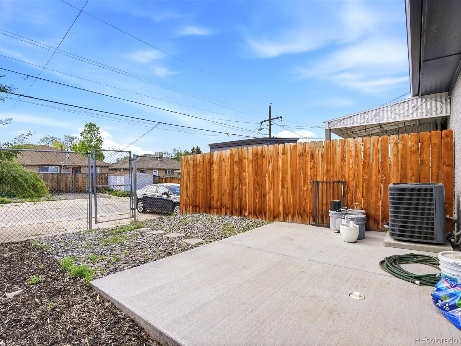 3233 Jasmine Street Denver CO 80207