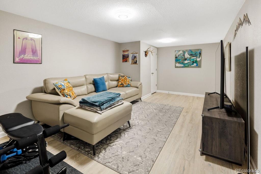 7925 Vallejo Street Denver CO 80221