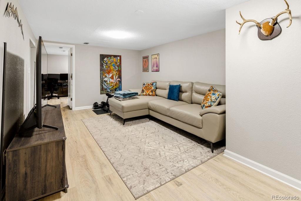 7925 Vallejo Street Denver CO 80221