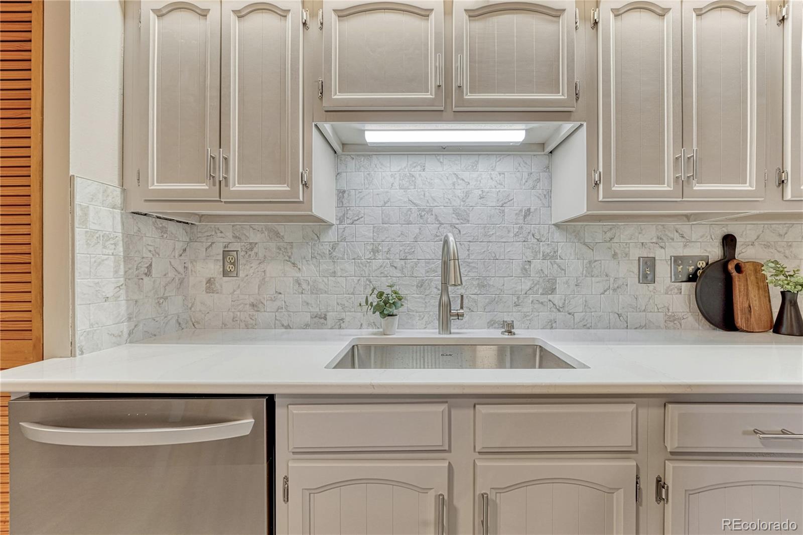 271 N Ridge Road Castle Rock CO 80104