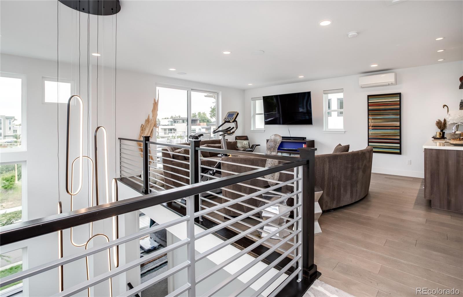 43 S Oneida Court Denver CO 80230