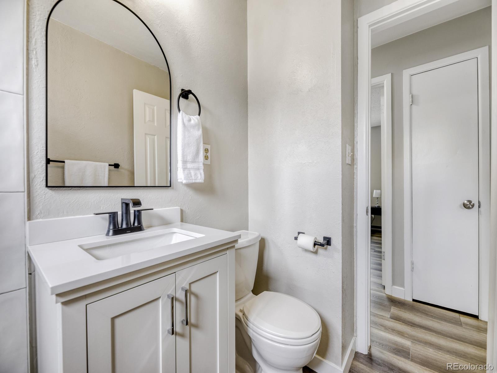 1015 W Longview Avenue Littleton CO 80120