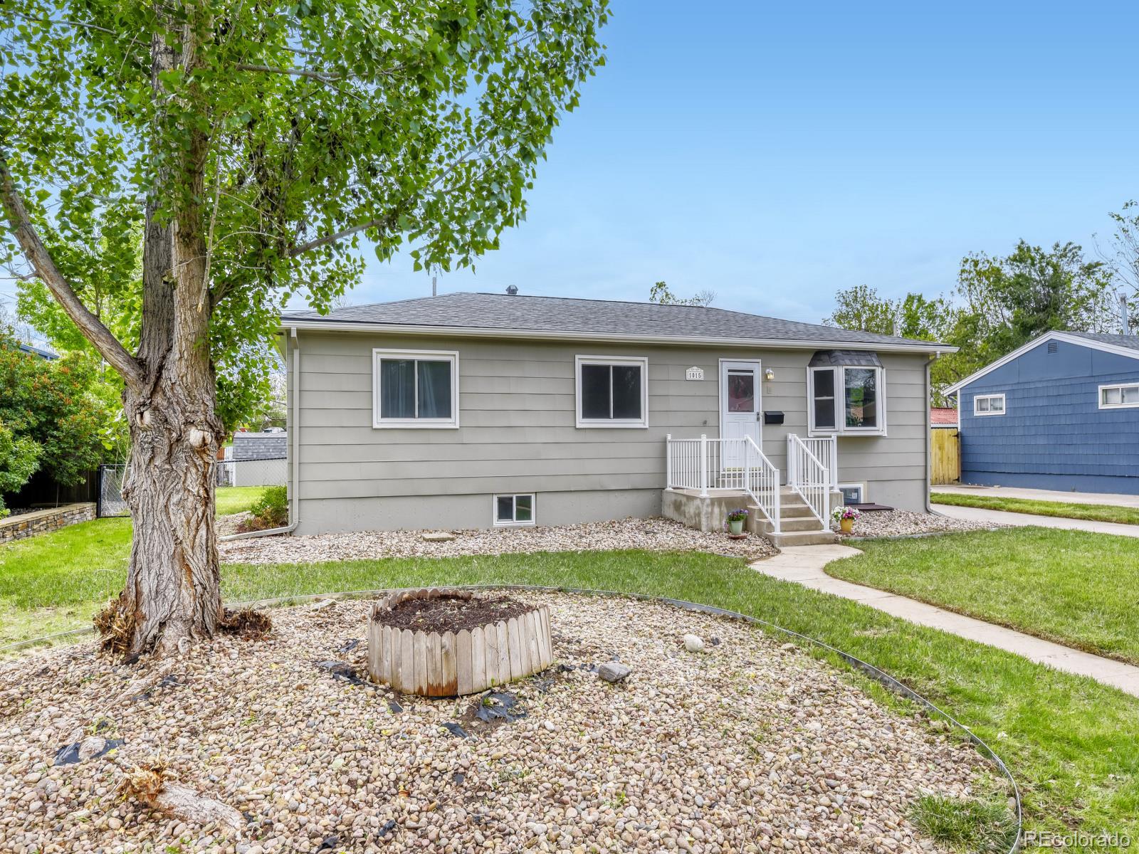 1015 W Longview Avenue Littleton CO 80120