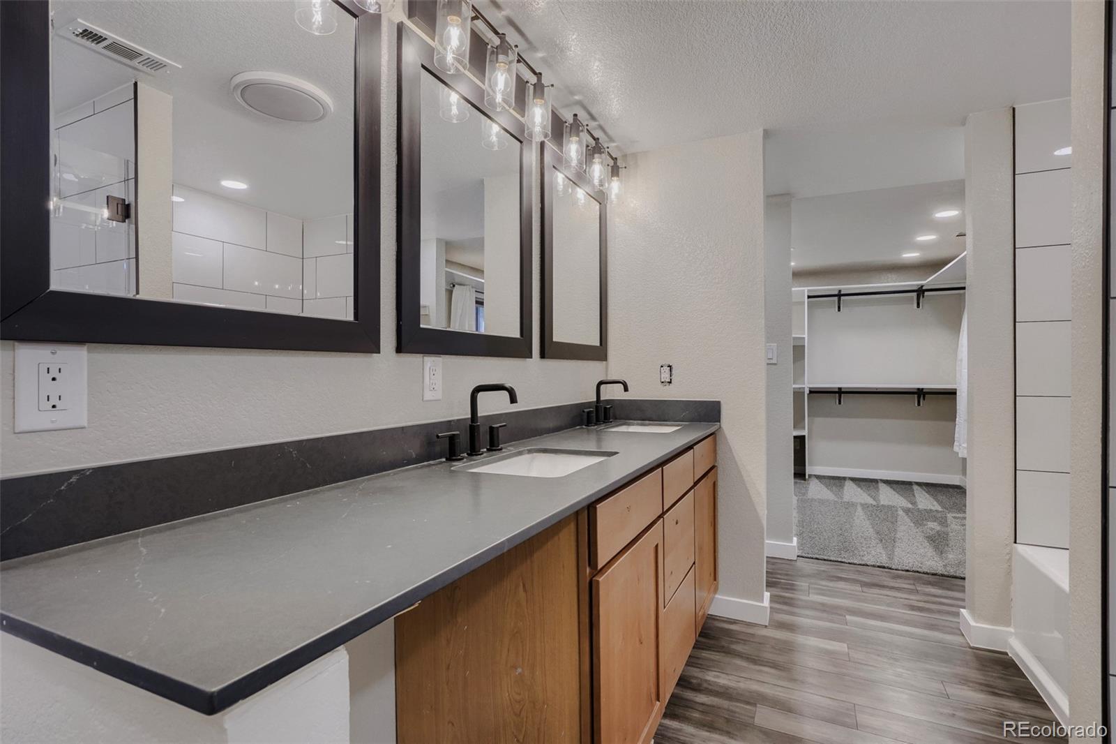 5171 S Buchanan Street Aurora CO 80016