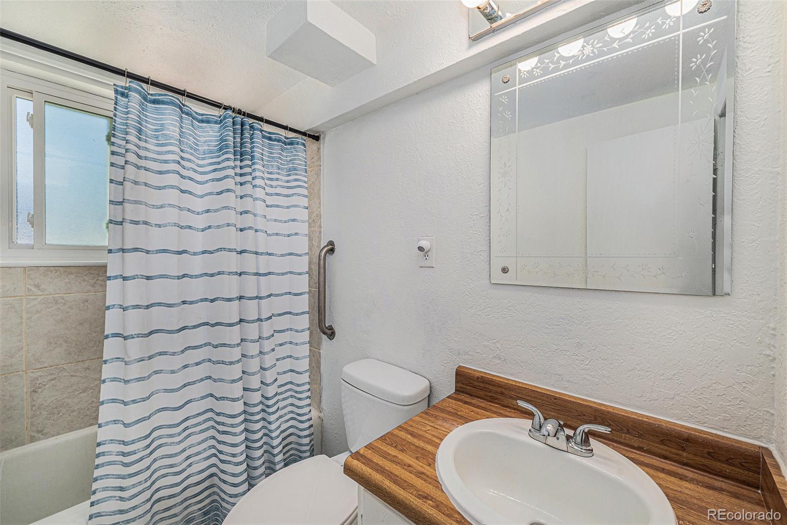 3065 Zion Street Aurora CO 80011