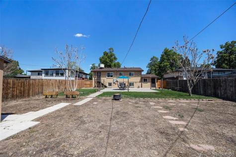 3065 Zion Street Aurora CO 80011