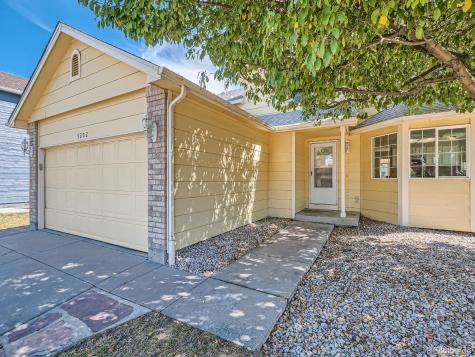 5202 Elkhart Street Denver CO 80239