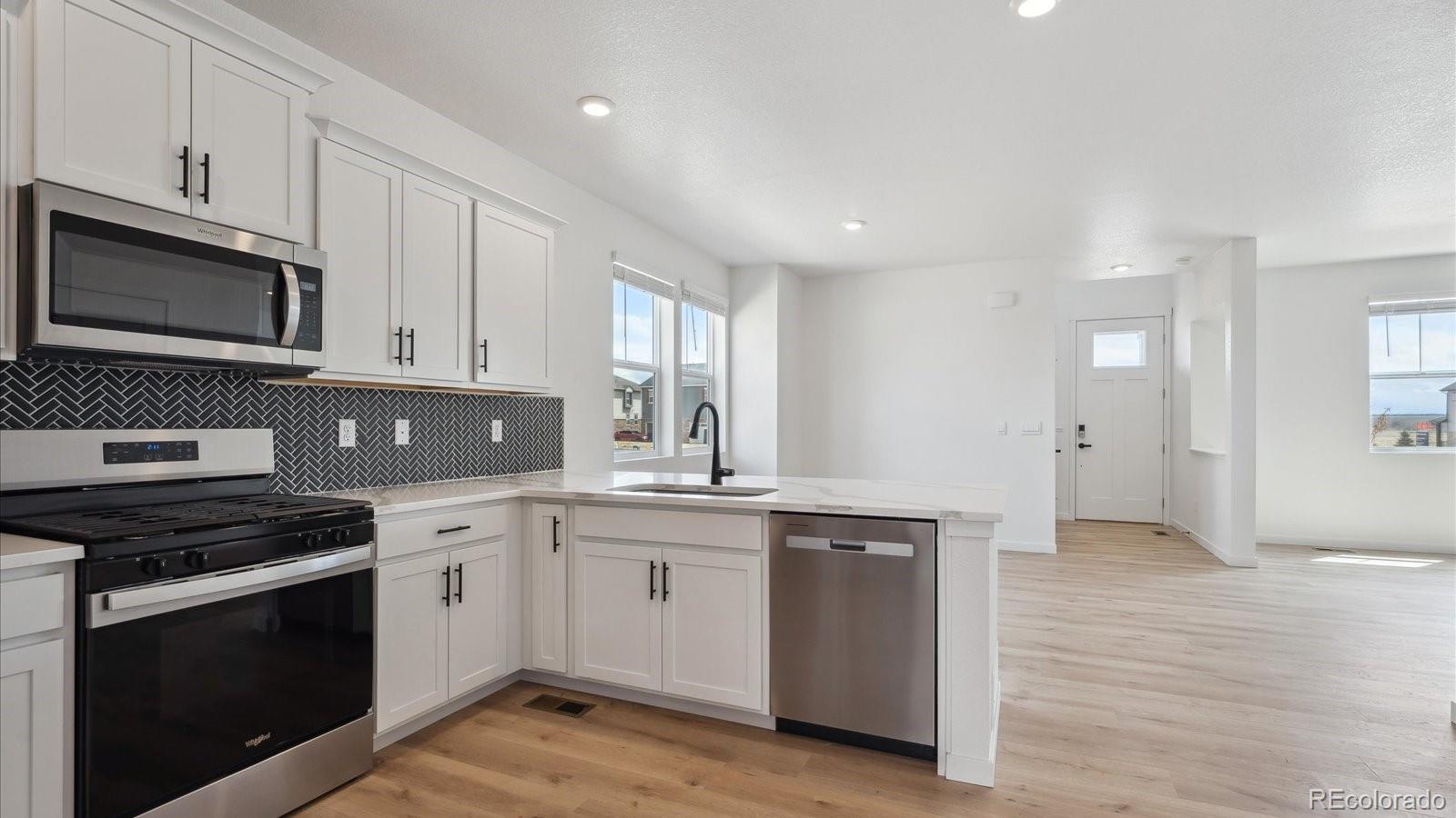668 N Ukraine Street Aurora CO 80018
