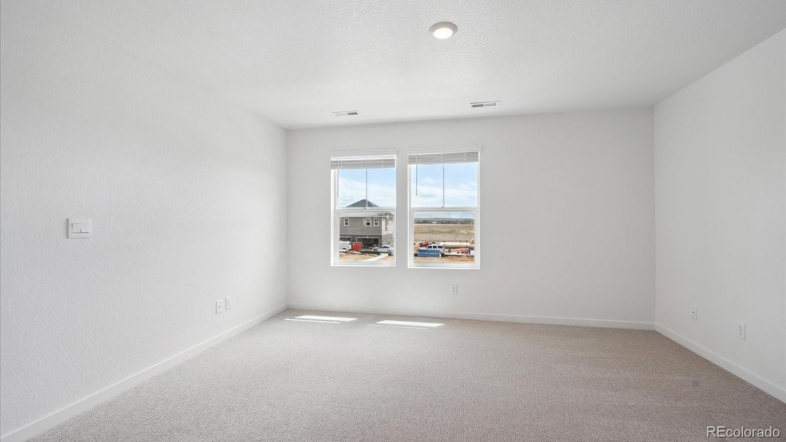668 N Ukraine Street Aurora CO 80018