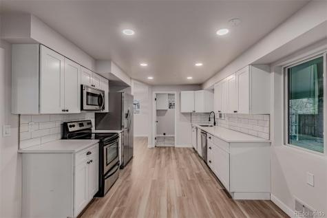 531 Nome Street Aurora CO 80010