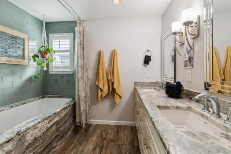 2400 S Halifax Way Aurora CO 80013