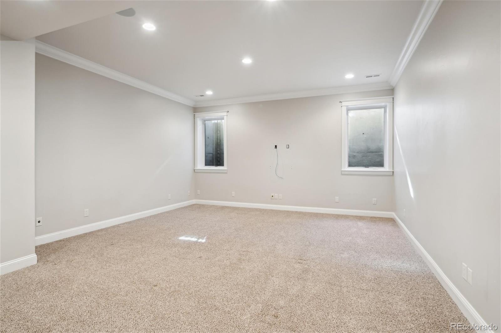 10 S Ivy Street Denver CO 80224