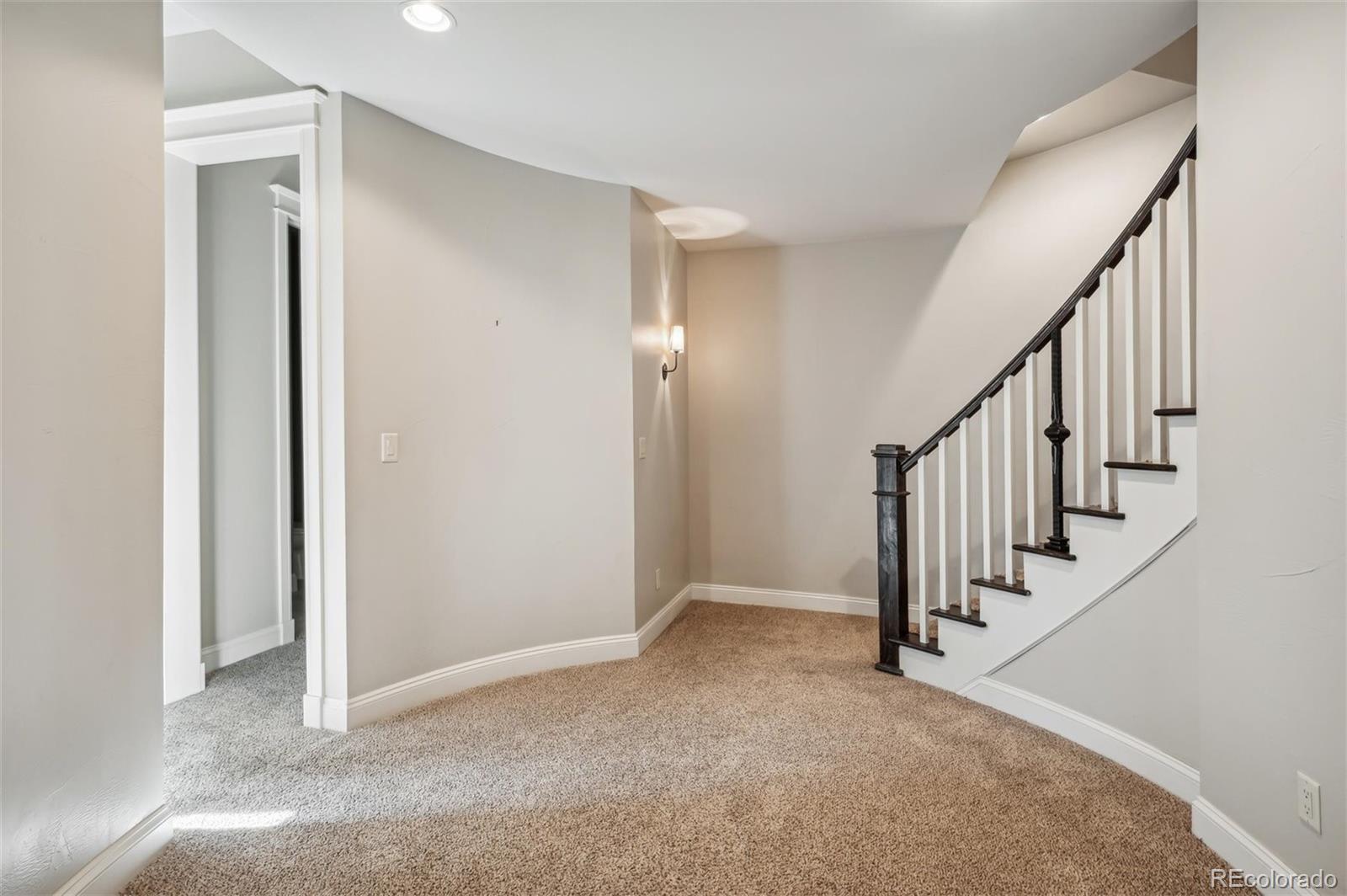 10 S Ivy Street Denver CO 80224