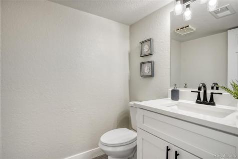 15195 E Bails Place Aurora CO 80012