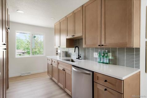 480 S Lewis Street Lakewood CO 80226