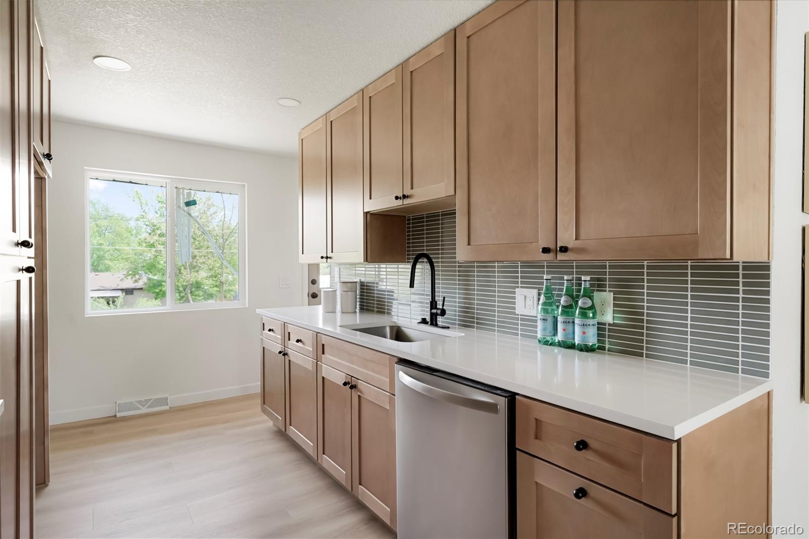 480 S Lewis Street Lakewood CO 80226