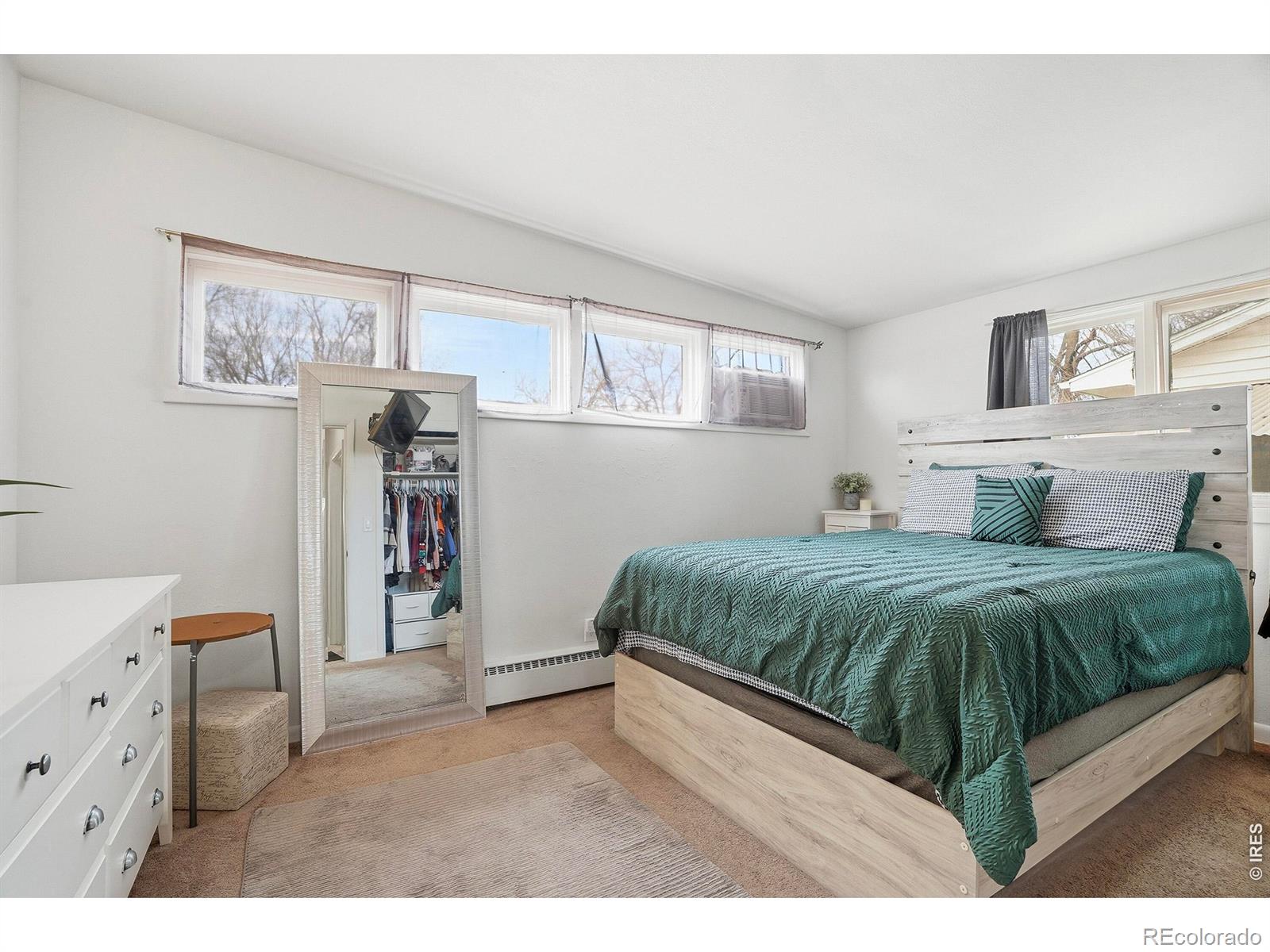1654 S Perry Street Denver CO 80219