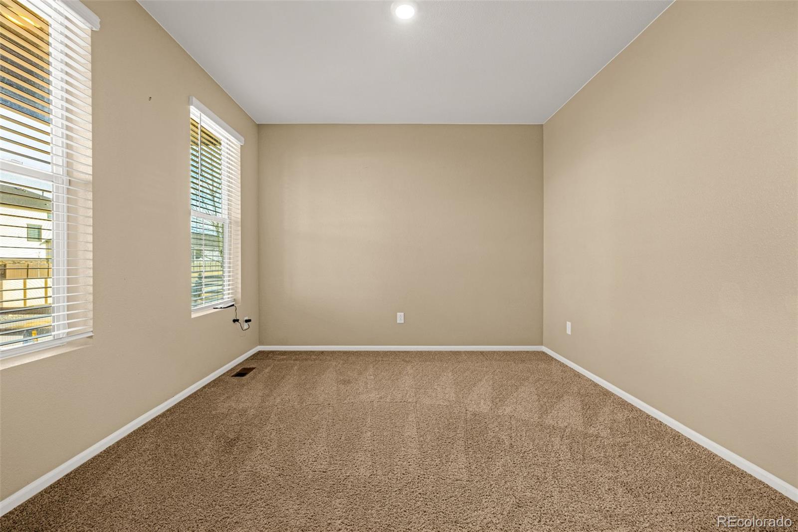91 S Quantock Street Aurora CO 80018