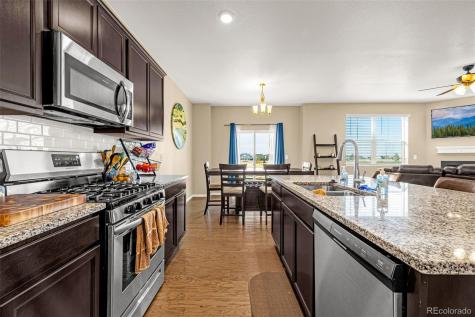 91 S Quantock Street Aurora CO 80018