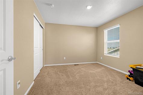 91 S Quantock Street Aurora CO 80018