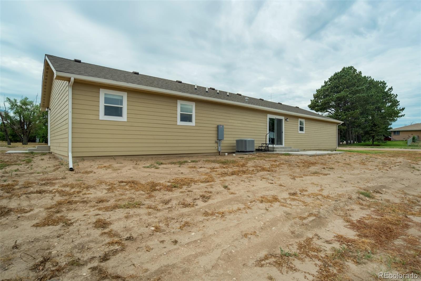 304 E 8th Street Flagler CO 80815