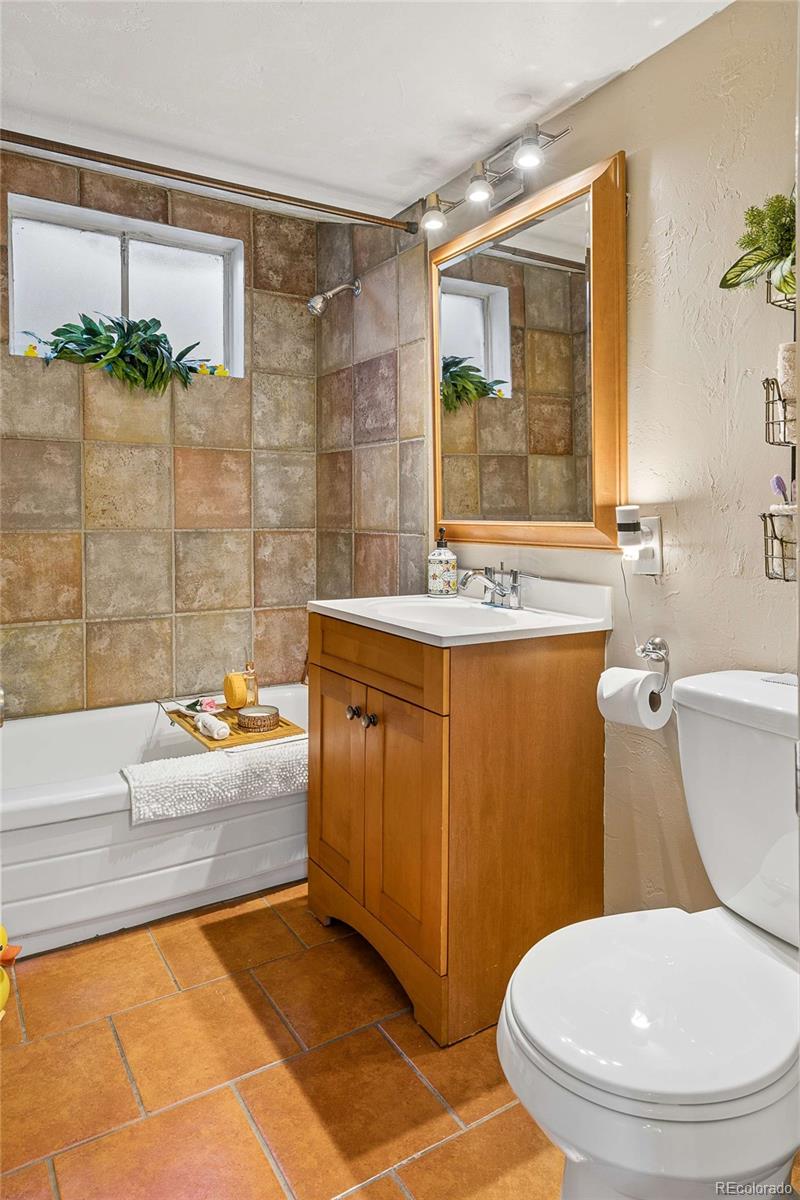 7540 W Calahan Avenue Lakewood CO 80232